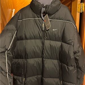 Nike Men's Black and Gray Puffer Jacket